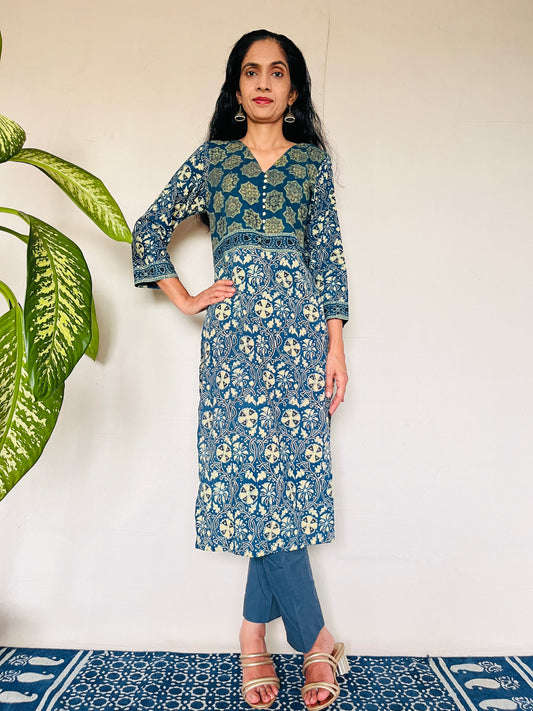 AJRAKH Print Kurti