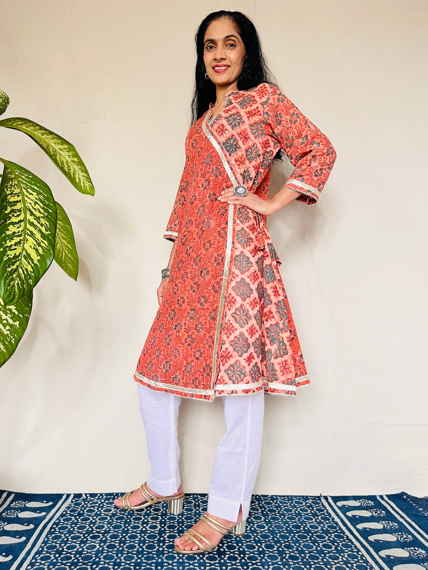 AJRAKH DABO Kurti